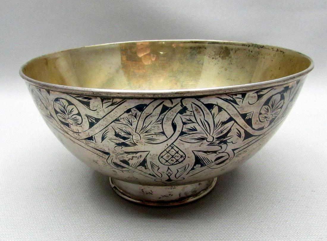 Soviet 875 Silver Bowl Decorated with Niello: Soviet 875 Silver Bowl, circa 1960s, decorated with artisanal Niello crafting around it in a plantation pattern (Art Nouveau style), gilded interior, marked with the Soviet Standard hallmark, the city