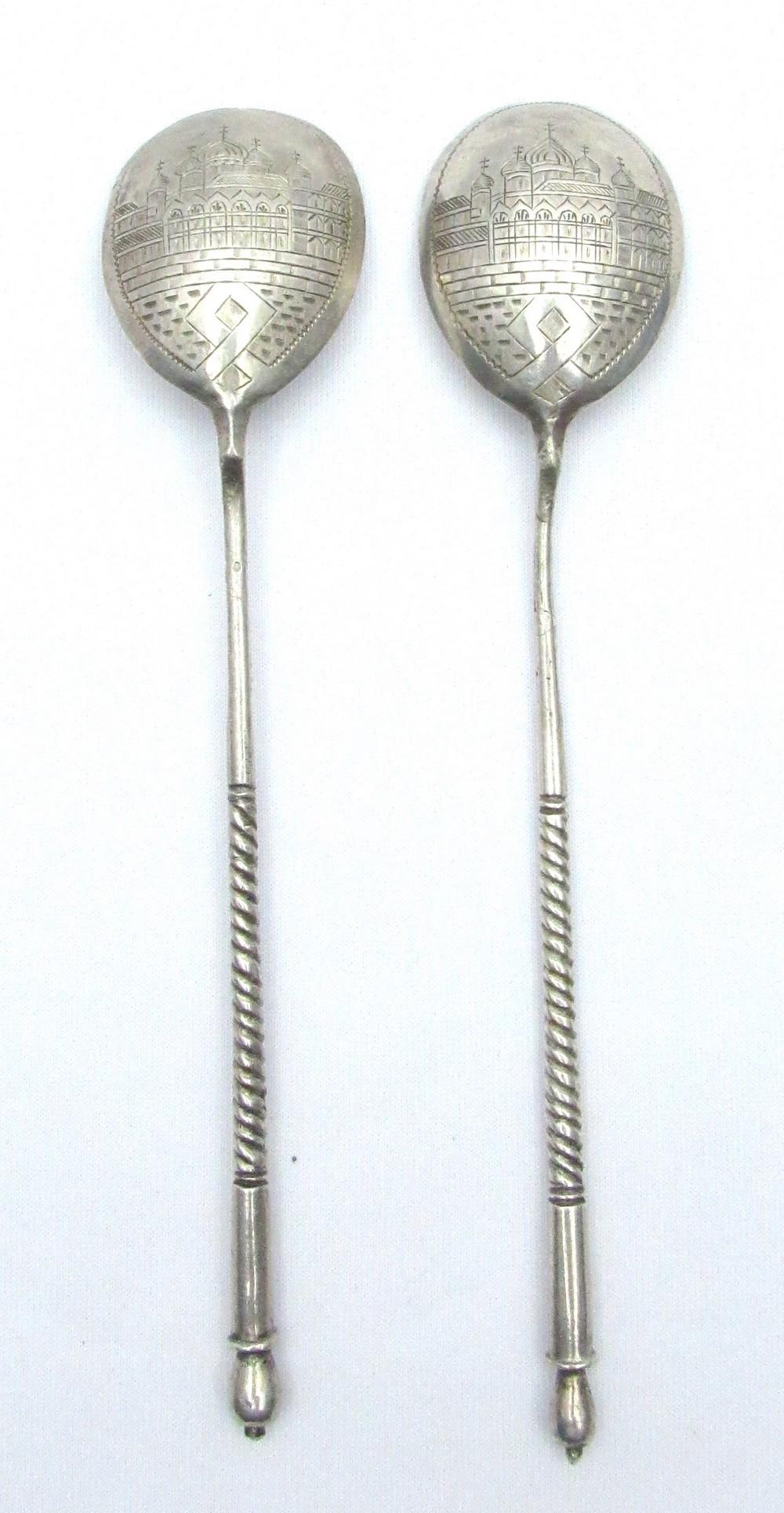 A pair of Imperial Russian 84 Silver tablespoons - with a view of the Kremlin building in Moscow (1 of 4)