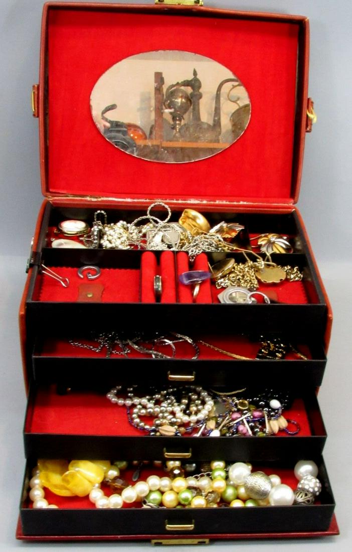 Collection of Vintage Fashion Jewely Items in a Decorative Jewelry Box (1 of 7)