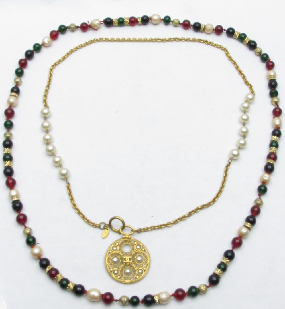 Lot Of 2 Luxury Vintage Fashion Beaded Necklaces Made By The Chanel Fashion House (1 of 10)
