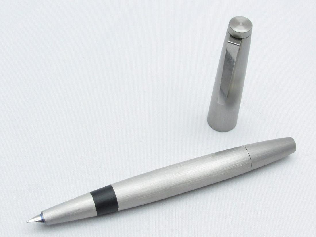 Fountain pen made by Lamy Italy, Edition 2000 model (1 of 5)