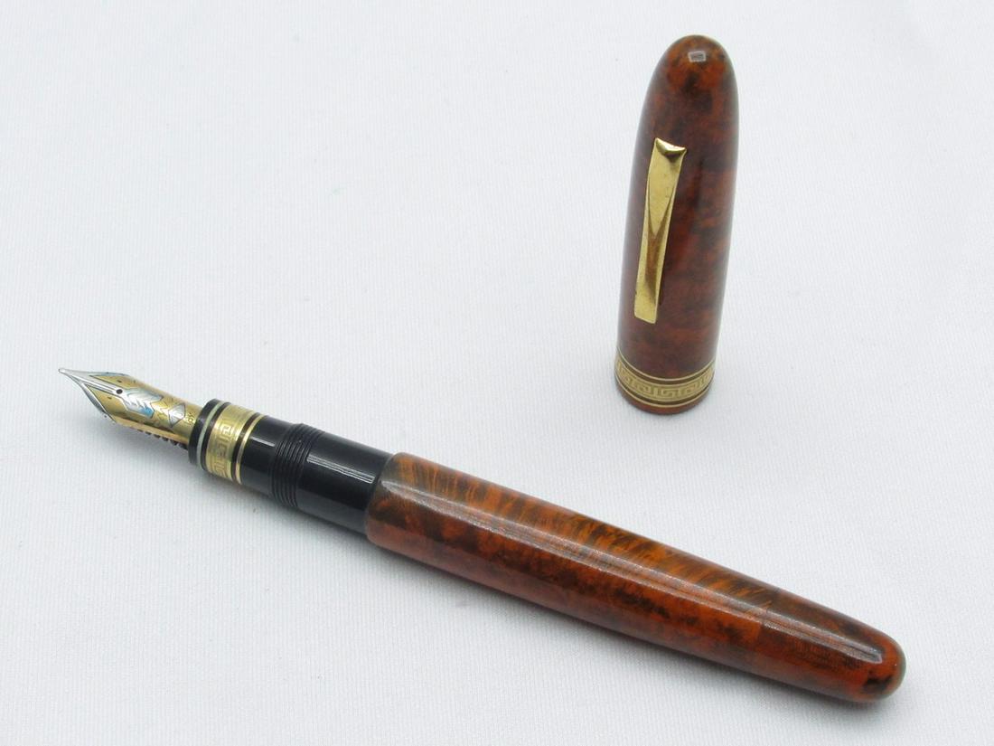 Fountain pen made by Omas, model Ogiva (1 of 4)