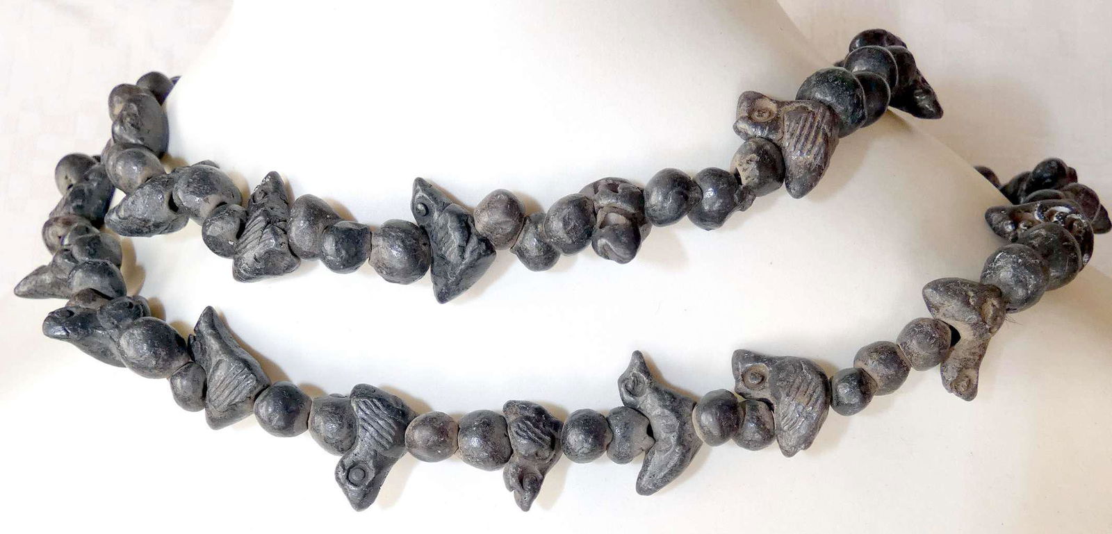 Antique Barro Negro Black Pottery Bird Fetish Necklace. Oaxaca Mexico, Folk Art (1 of 6)