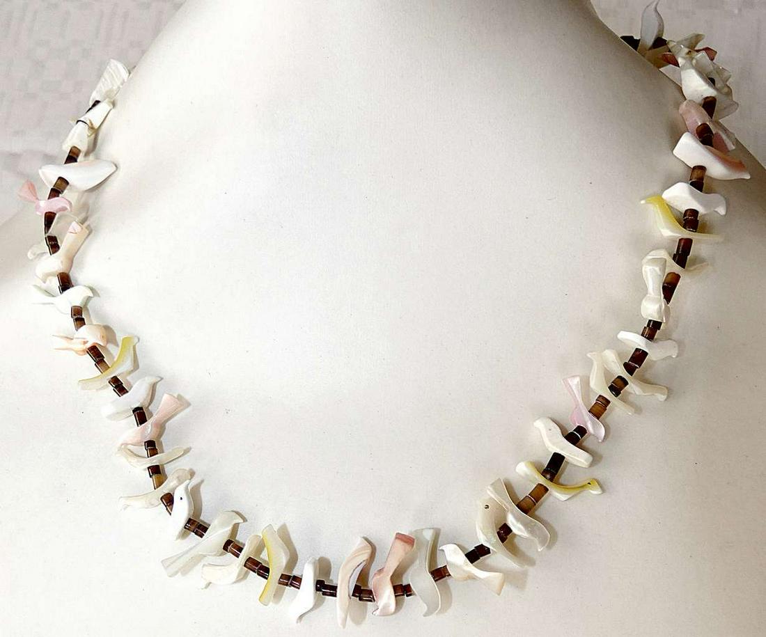 Vintage Zuni Native American Indian Bird Fetish Heishi Shell Necklace (1 of 6)