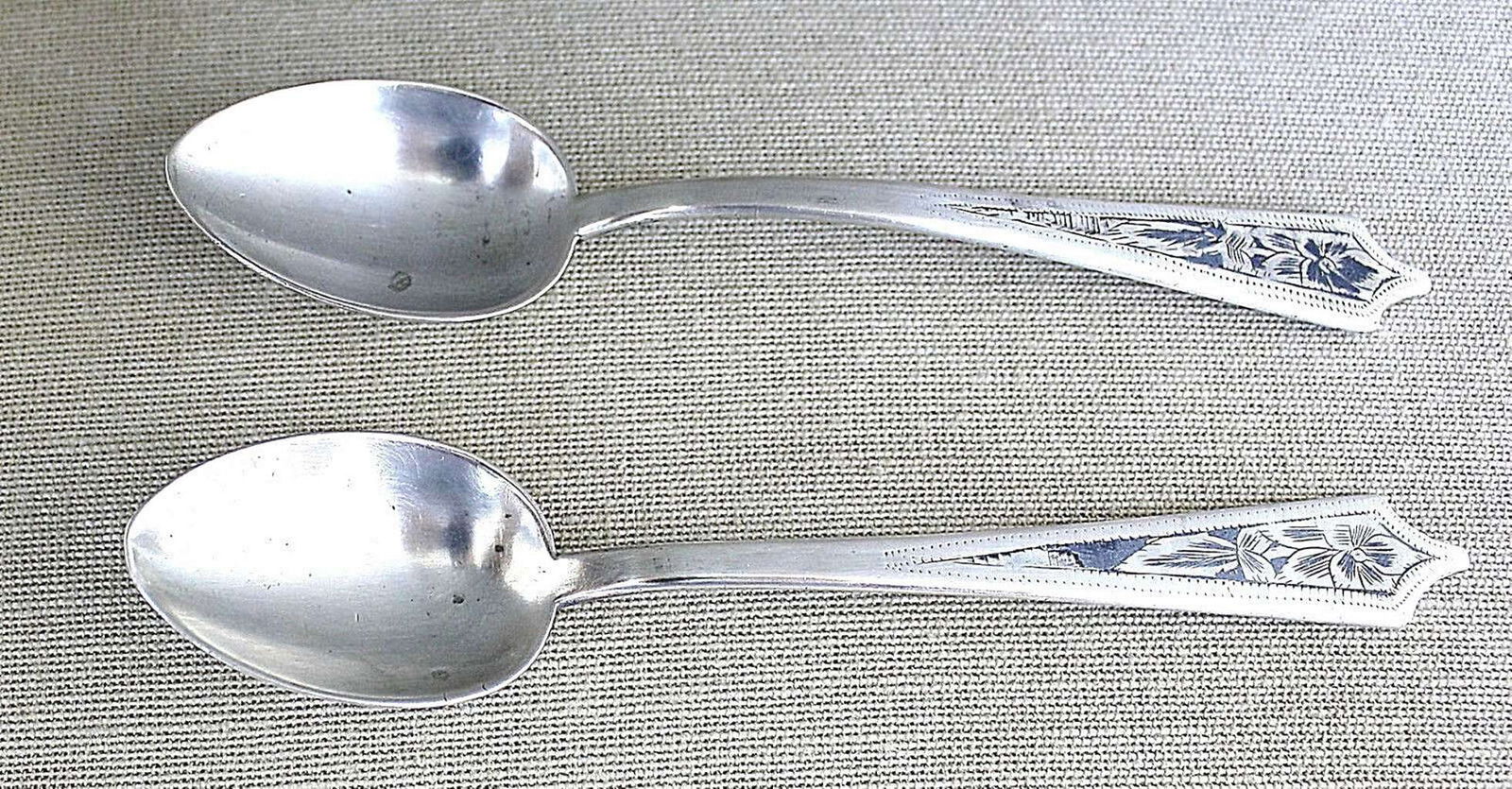 Ottoman Turkey antique niello 2 silver spoons, 53 gr., 19th cen.: Ottoman Turkey antique niello 2 silver spoons, total weight: 53 gr., 19th cen. HAND CRAFTED NOT MARKED. TESTED FOR SILVER BY ACID. LENGTH: 13.6 cm. (5.3 inches) DIMENSIONS OF BOWL: 4.3 x 2.8 cm. (1.7