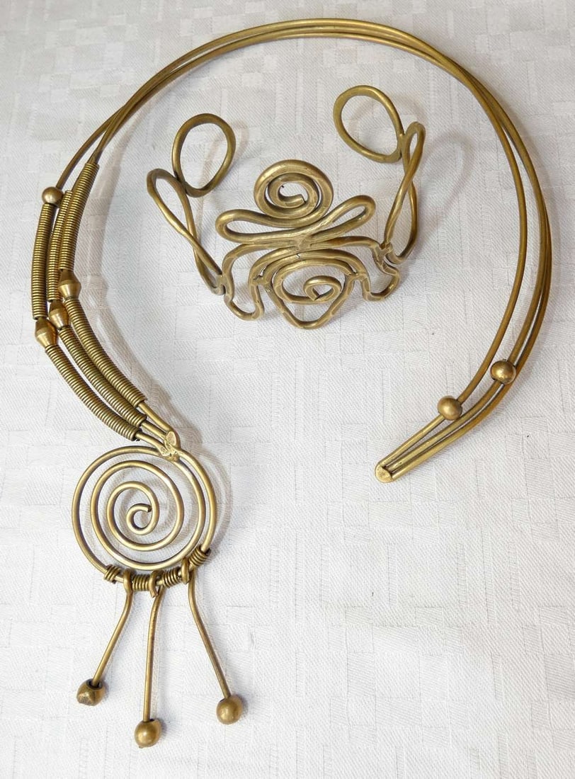 Vintage modernist brass set of necklace /collar and cuff bracelet, adjustable (1 of 11)