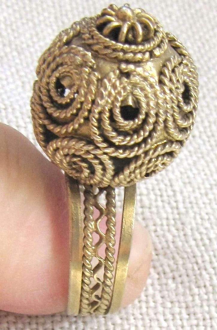 Bezalel style Yemenite filigree gilt silver bridal ring, size 8, adjustable, Silver hallmark of (1 of 6)