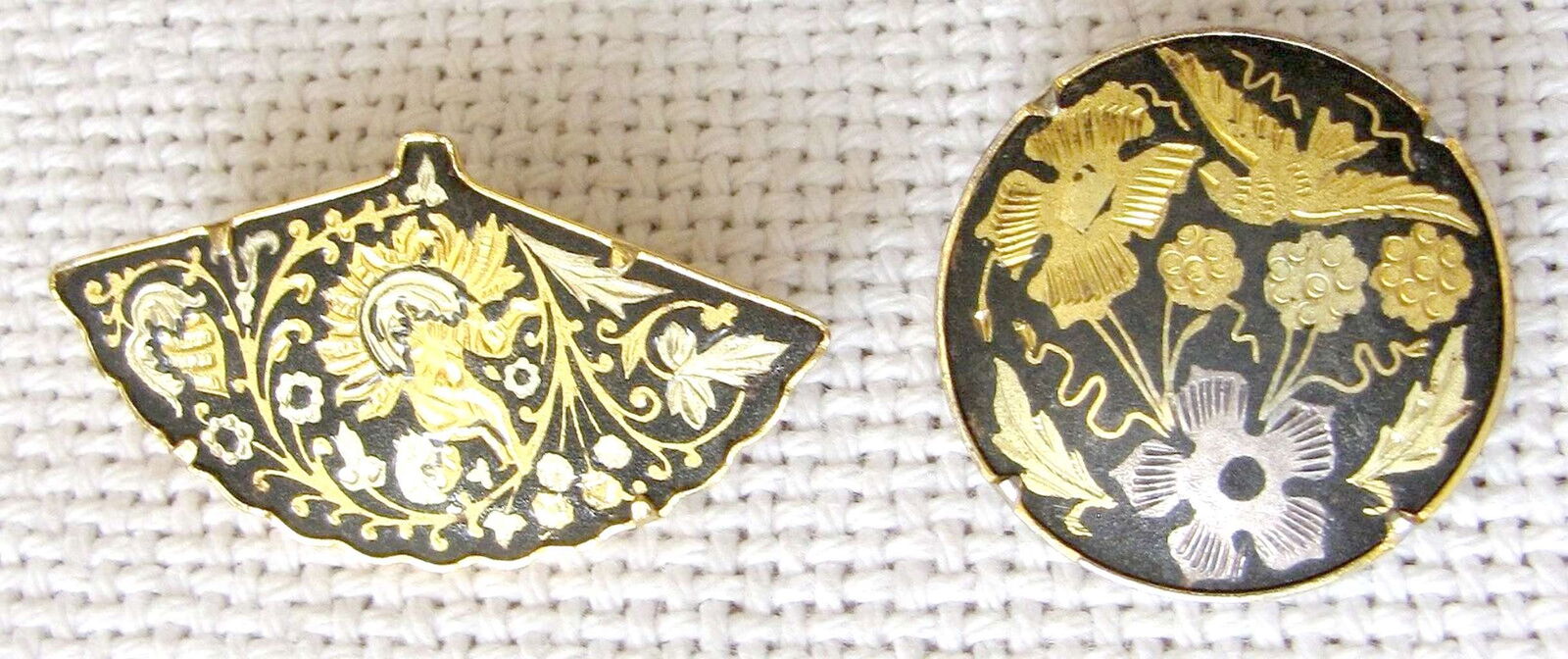 2 Spain Toledo Damascene vintage gilt engraved brooches. (1 of 6)