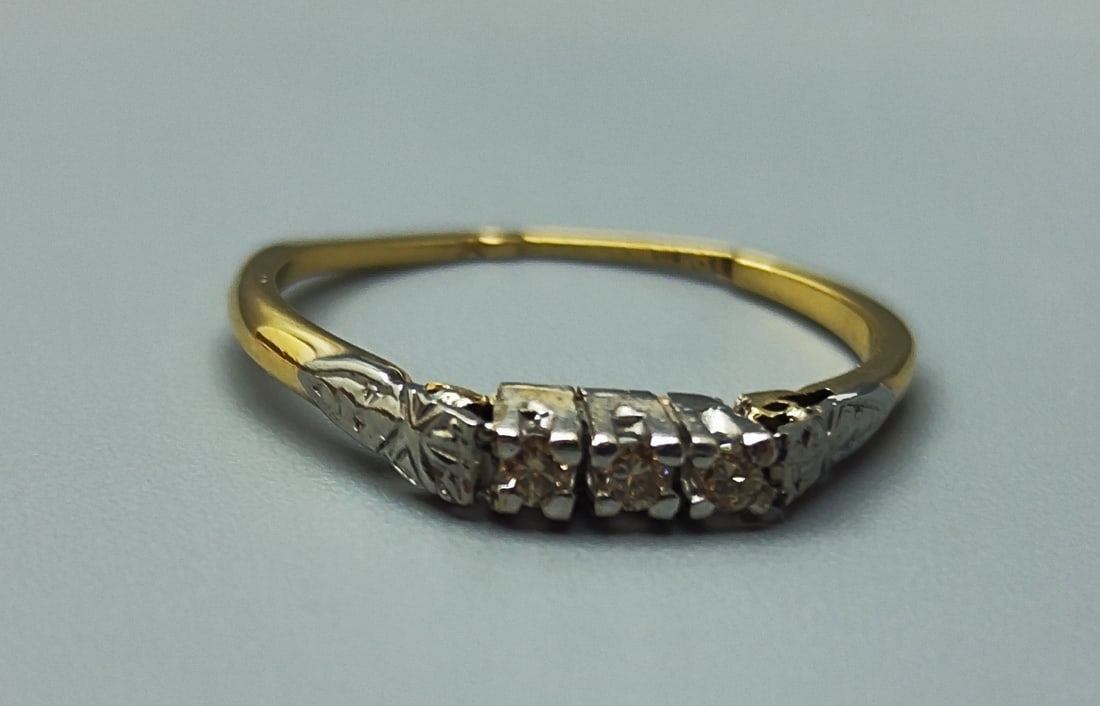 Antique French 18K gold ring set with diamonds (1 of 4)