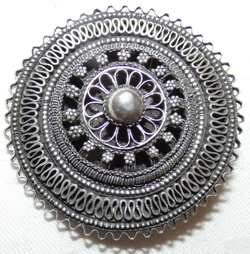Bezalel Yemenite filigree silver 900 brooch, Made in Palestine, 1920-30’s (1 of 4)