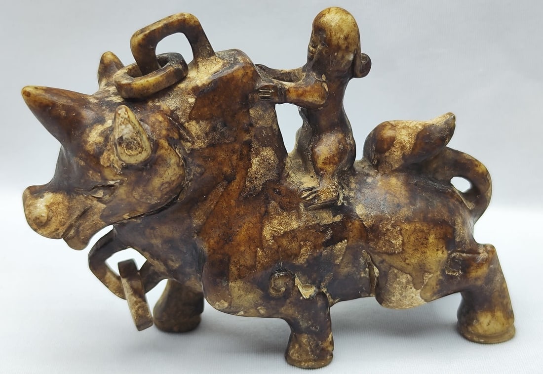 Old Chinese jade figurine "Boy riding a buffalo" (1 of 6)