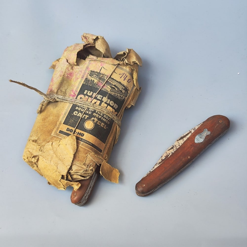 Special! From the clearance of a warehouse that has not been opened since the mandate period! Box (1 of 4)