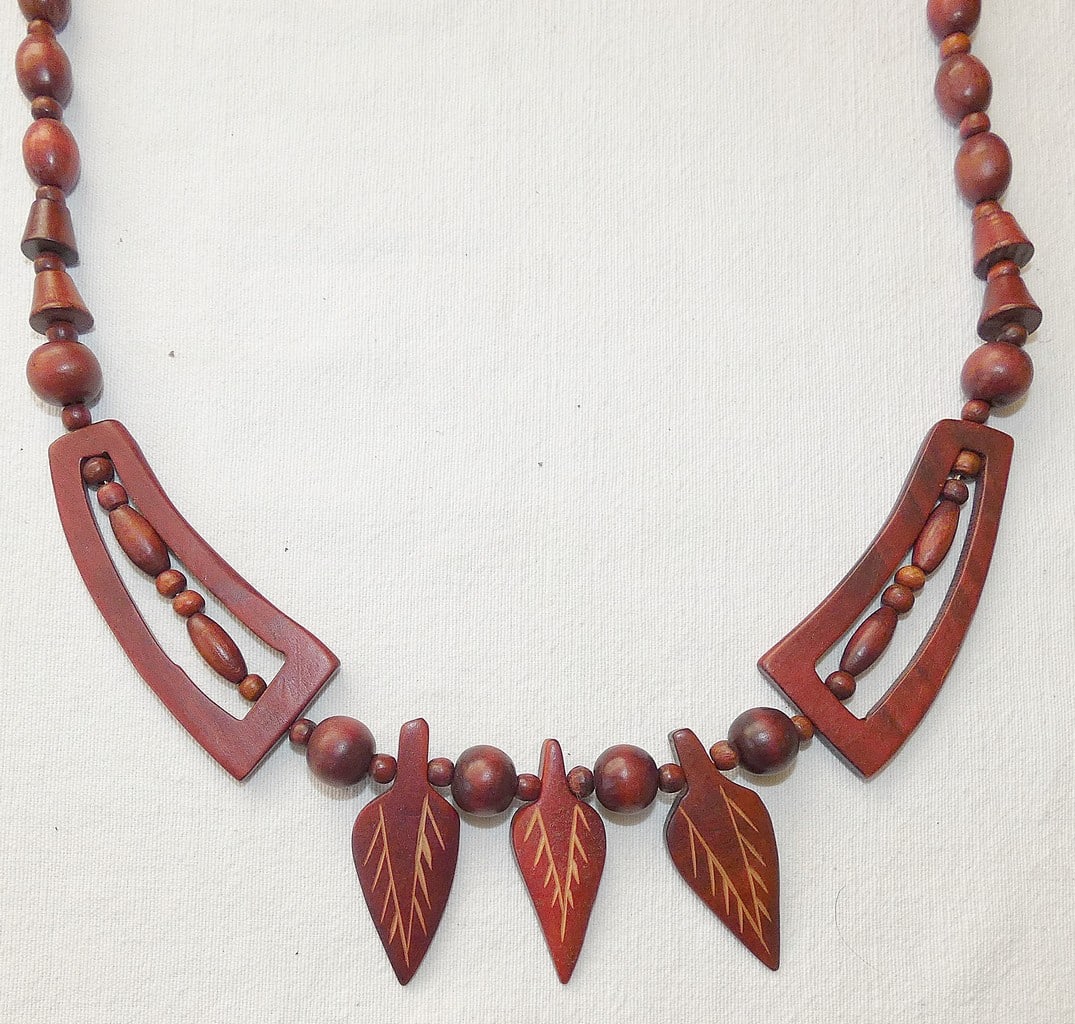 African antique carved tropic wood tribal necklace.: African antique carved tropic wood tribal necklace. Length 92 cm. (36.2 inches) Weight: 40 gr.