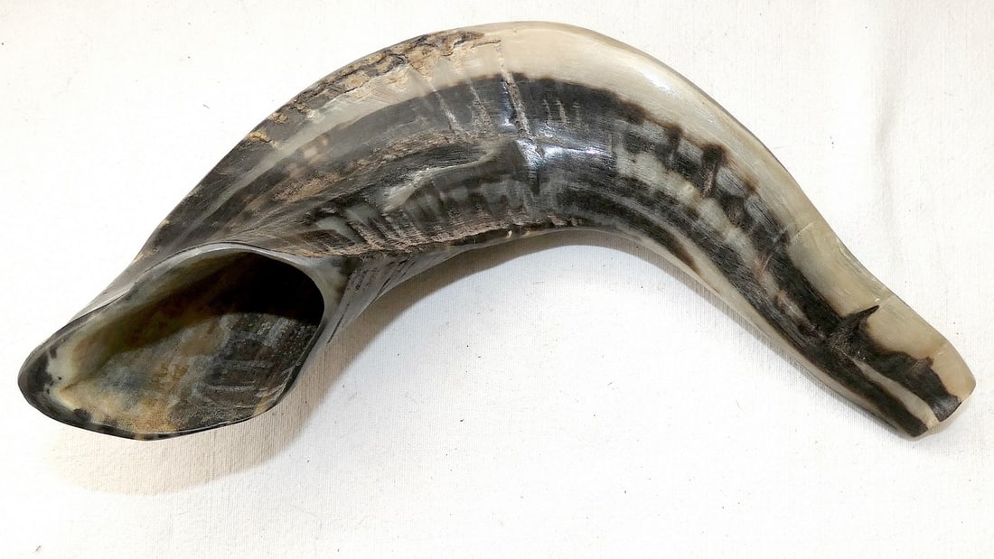Antique Shofar Ram’s Horn for Yom Kippur. (1 of 3)