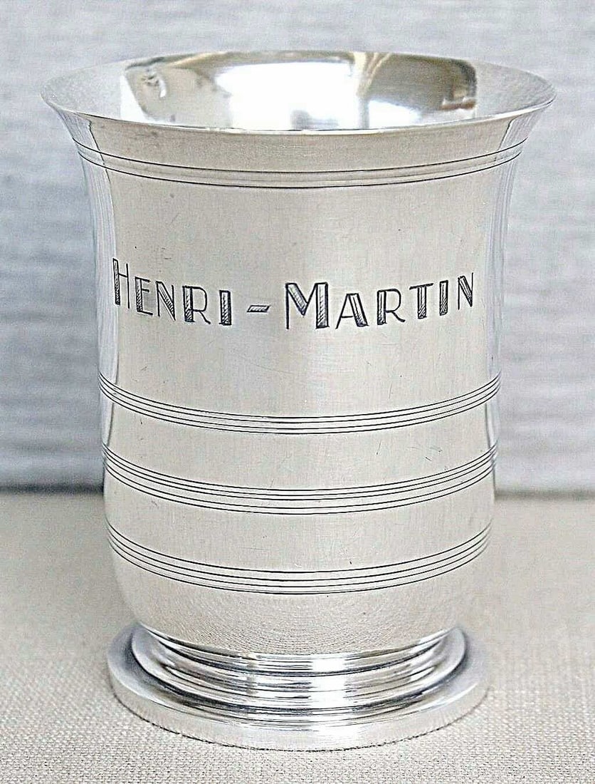 French Antique Silver Sterling Wine Cup, Signed: LF, Monogram of Henri-Martin, 76 gr., 19th cen.: French Antique Silver Sterling Wine Cup, Signed: LF, Monogram of Henri-Martin, 76 gr., 19th cen. MARKED WITH FRENCH SILVER HALLMARKS: MINERVA – MIDDLE OF 19th CEN MAKER’S MARK: LF HEIGHT: 8.4 cm.