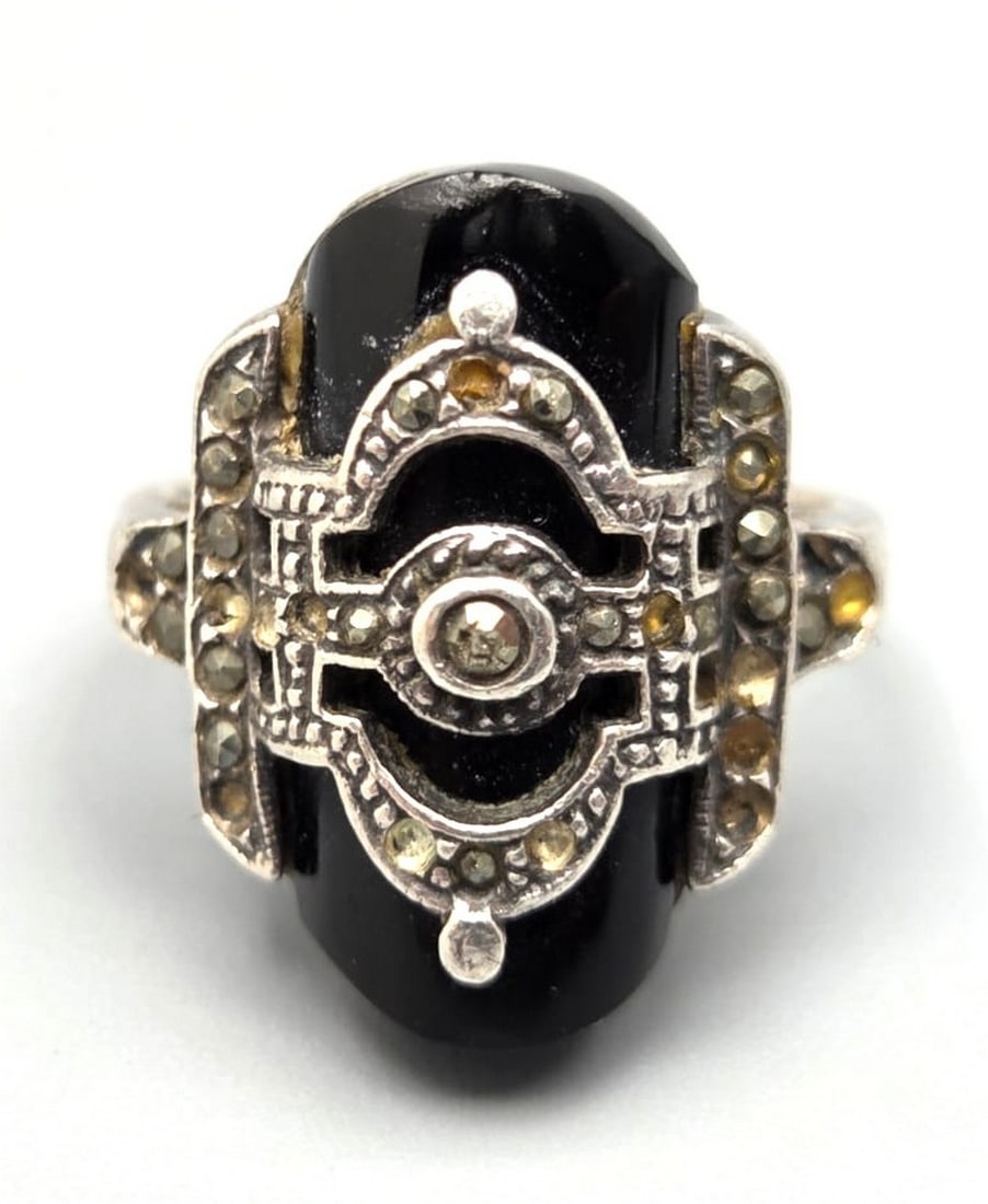 Art Deco silver and black onyx ring (1 of 7)
