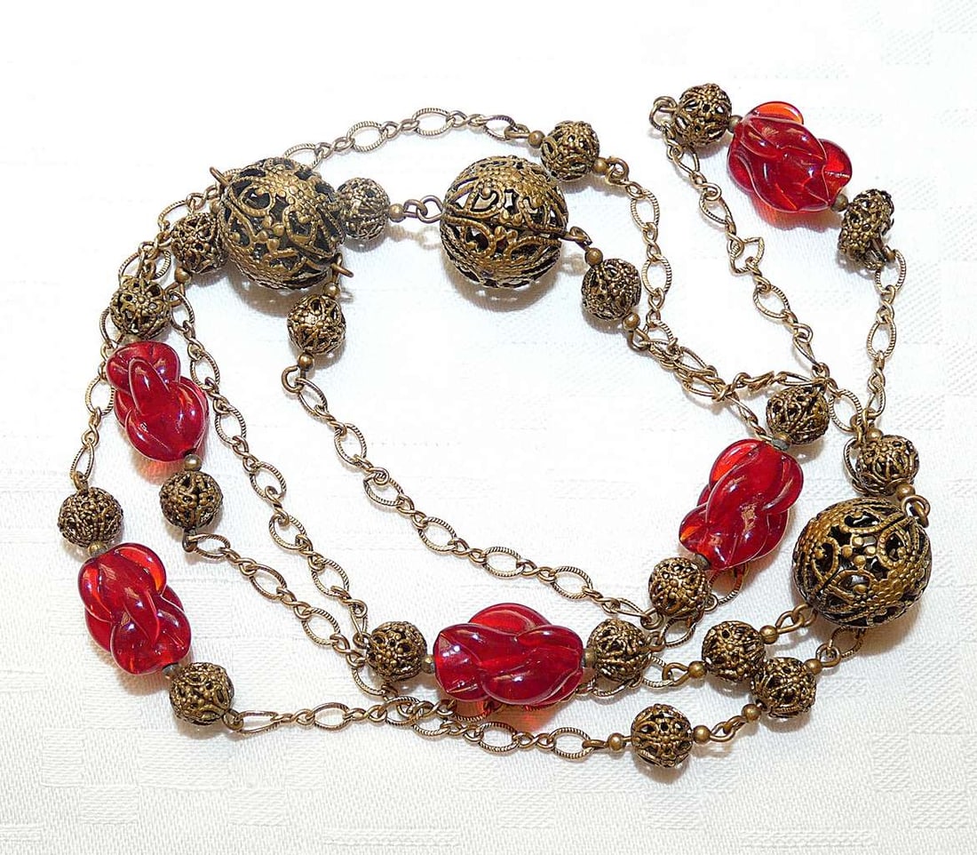 Indo-Persian Antique Filigree Brass and Art Glass Bead Necklace: Indo-Persian Antique Filigree Brass and Art Glass Bead Necklace Length: 88 cm. (34.6 inches) Diameter of brass beads: 1.5 cm. (0.6 inches) Diameter of glass bead: 1 cm. (0.4 inches) Weight: 28 gr.