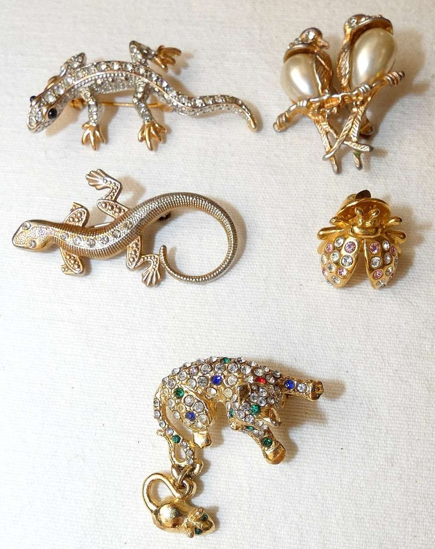 Lot of 5 gold tone animal old brooches set with Rhine crystal, Kinetic brooch (1 of 13)