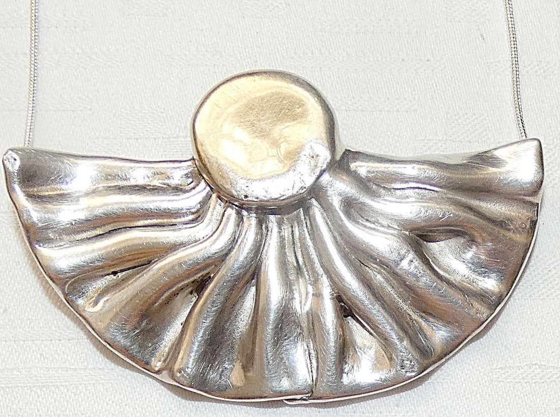 Vintage Modernist Electroform Gilt Silver Sterling Brooch Necklace, Silver Chain, 25 gr., Signed. (1 of 7)