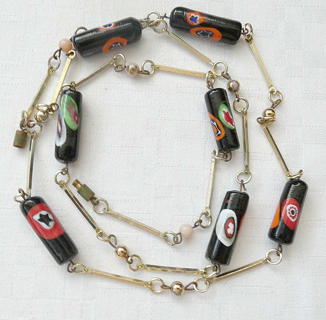 Murano Venice Antique Glass Bead and Light Gold Tone Link Necklace.: Murano Venice Antique Glass Bead and Light Gold Tone Link Necklace. Length: 83 cm. (32.6 inches) Size of glass bead: 2.6 x 0.8 cm. (1 x 0.3 inches) Weight: 29 gr.