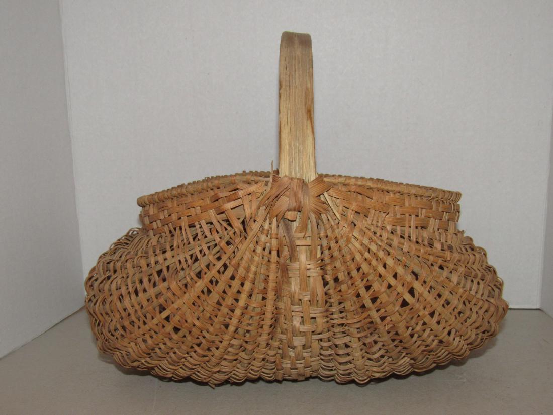 Large Gathering Butt Basket (1 of 8)