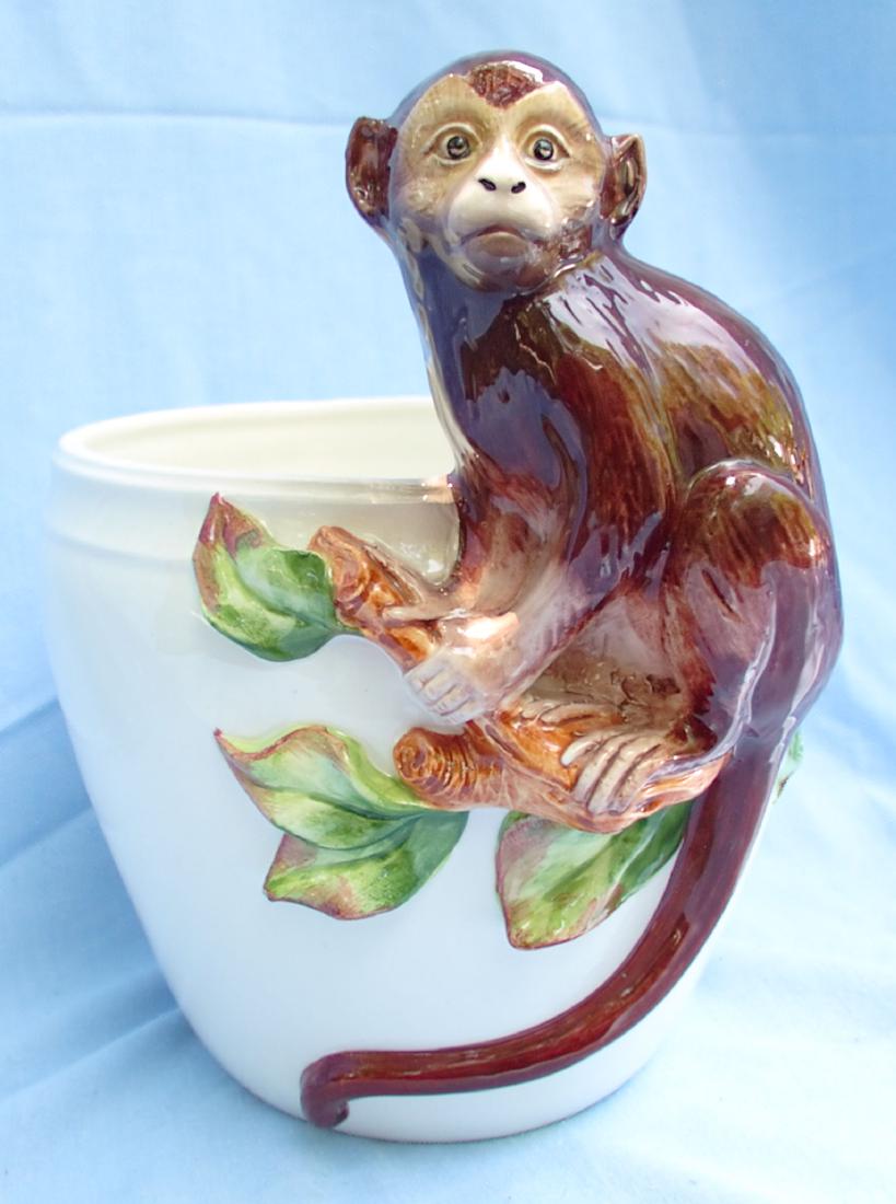 Ceramic Monkey Bowl Grosselle, Italy (1 of 10)