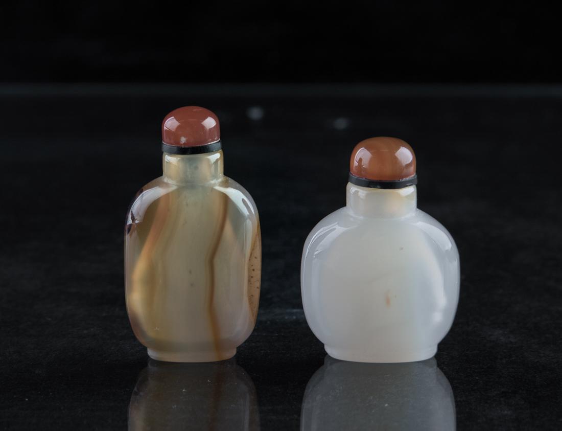 Two Chinese agate snuff bottle (1 of 4)