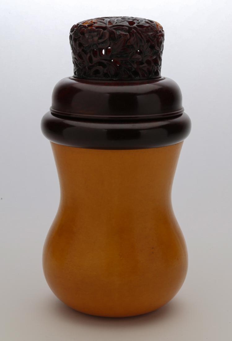 Chinese Cricket Gourd: Chinese cricket gourdÂ with redwood on gourd mouth. 4x7"