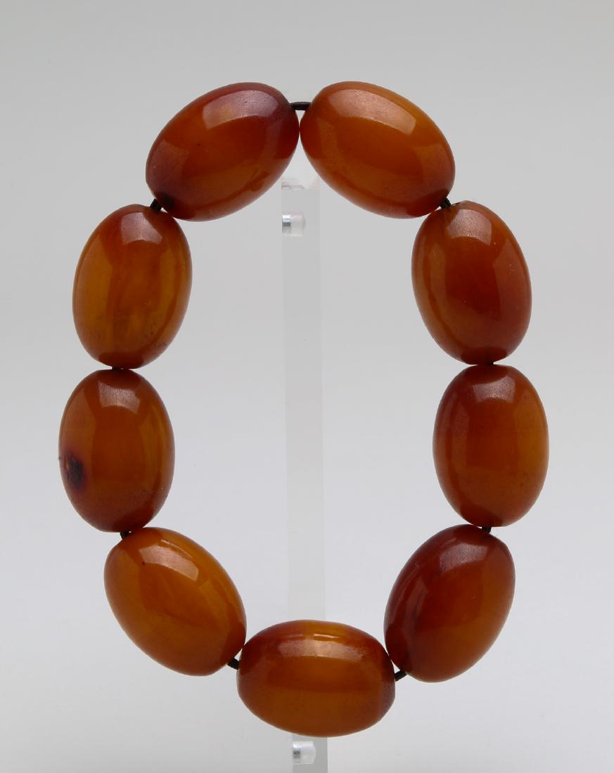 61.25g Amber bracelet (1 of 1)