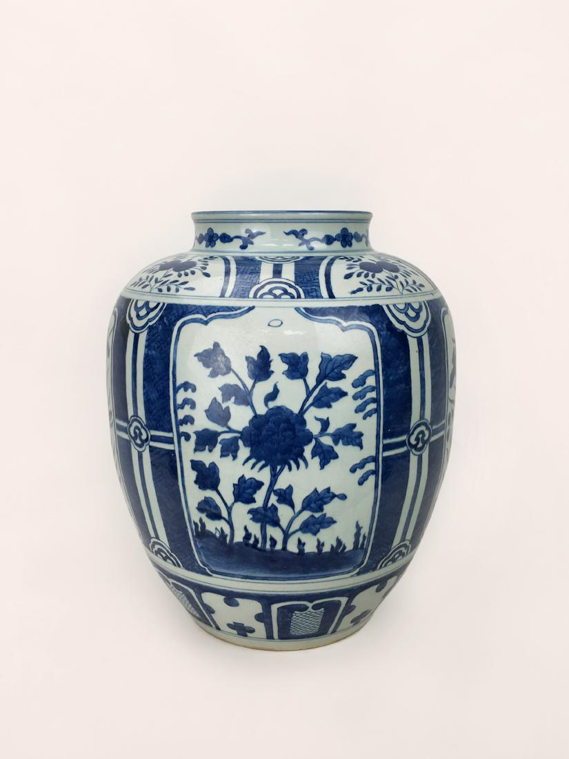 Chinese blue and white flower jar. (1 of 4)