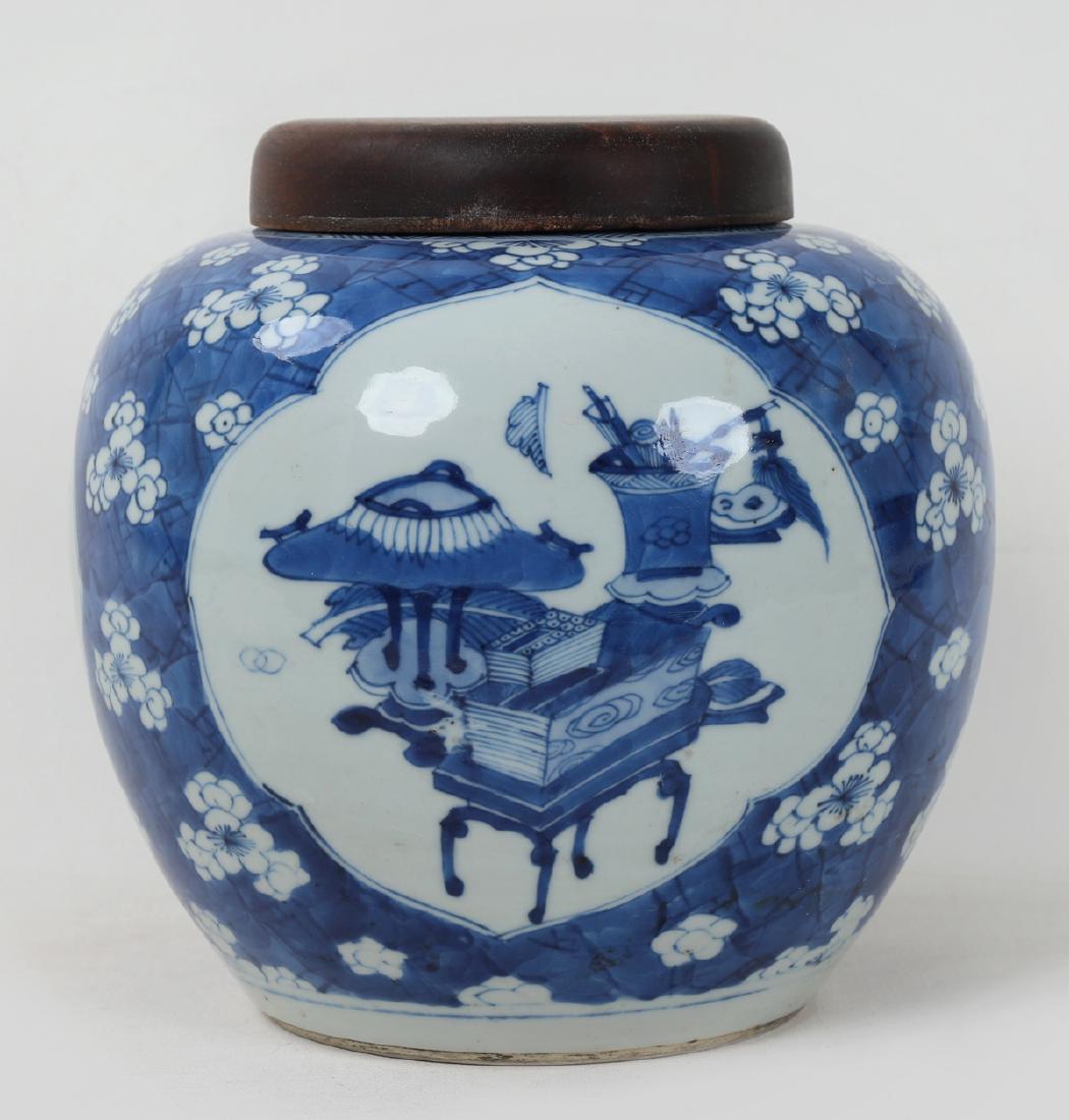 A BLUE AND WHITE JAR, LATE QING OR EARLY REPUBLIC OF (1 of 10)