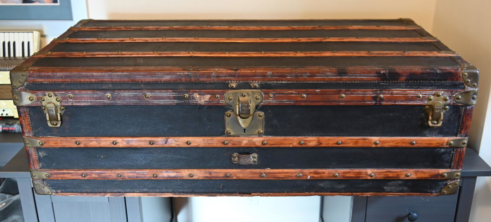 Large Oversized 1920s Louis Vuitton Steamer Trunk (1 of 11)