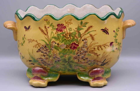 Hua Rong Tang Gilt Porcelain Planter: Title: Planter Medium: Porcelain Style: Hand Painted Size: 7" H x 12" L x 7" W Age: Vintage Condition: Good overall condition for its age, Make: Hua Rong Tang Great for collection or home decoration.