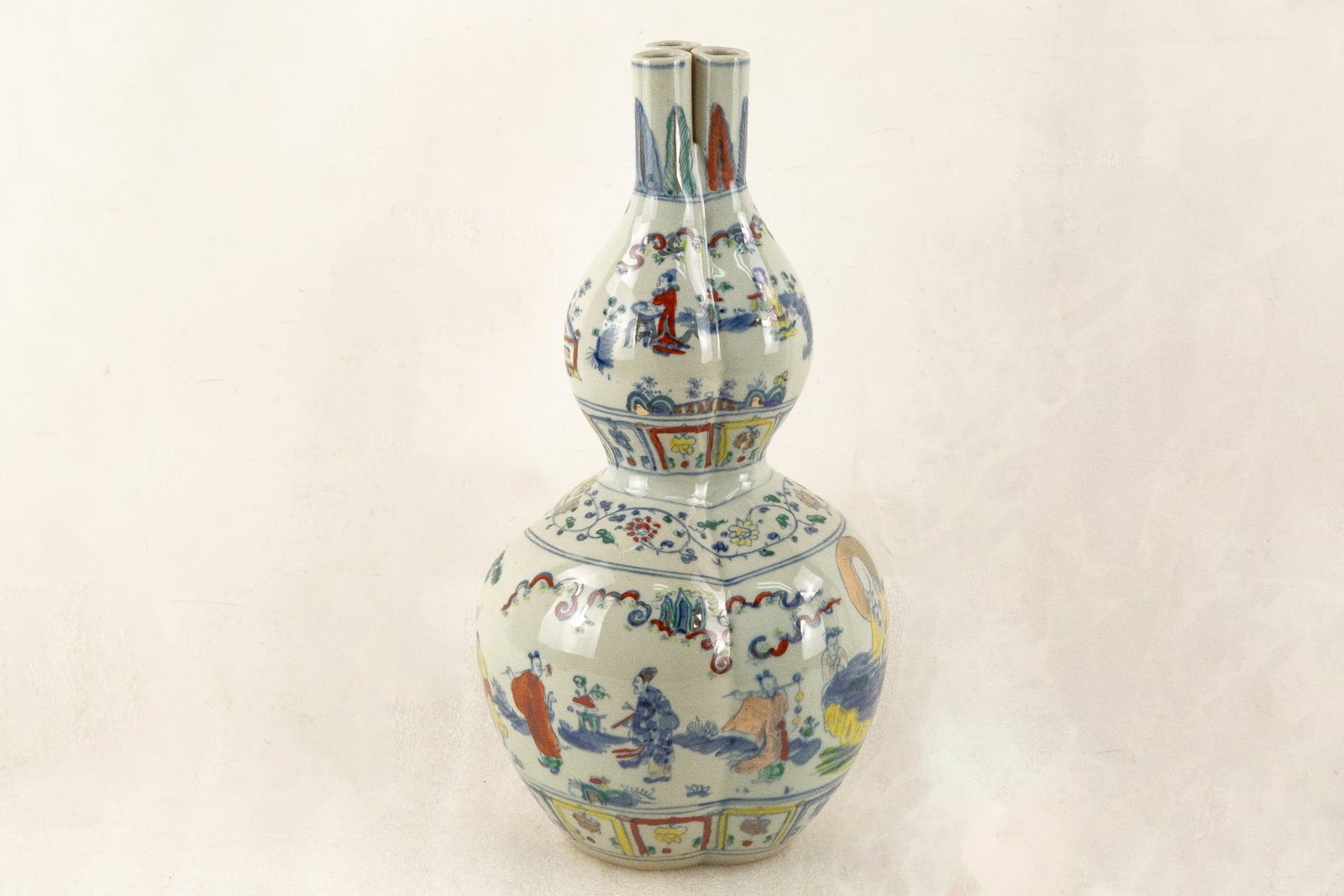 Chinese Double Gourd Figural Vase with Chenghua Mark (1 of 5)