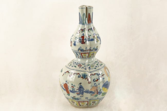 Chinese Double Gourd Figural Vase with Chenghua Mark (1 of 5)