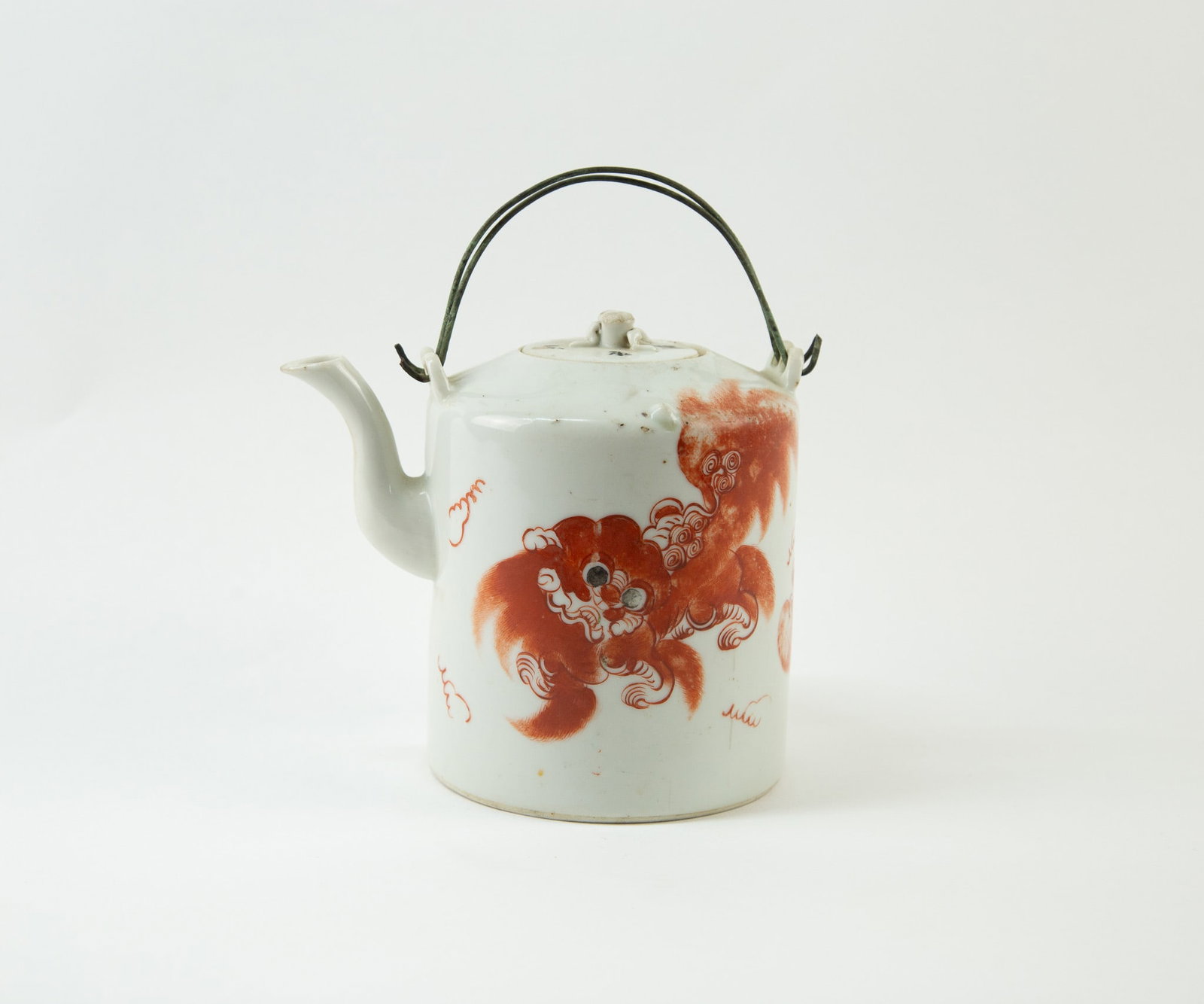 “Grand Lion and Young Lion?? Zisha Teapot: Item Size: 4.5 x 6 inches Condition: This item is in great condition for its age.