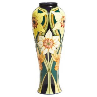 Art Nouveau style MOORCROFT pottery Rachel Bishop LARGE Vase, Daffodil, 1994: MOORCROFT art pottery Rachel Bishop Design LARGE Vase, Daffodil, 96/250, 1994.Extremely Decorative painting by Rachel Bishop in Moorcroft Design Studio height 14.2 inches tall, impressed, and painted