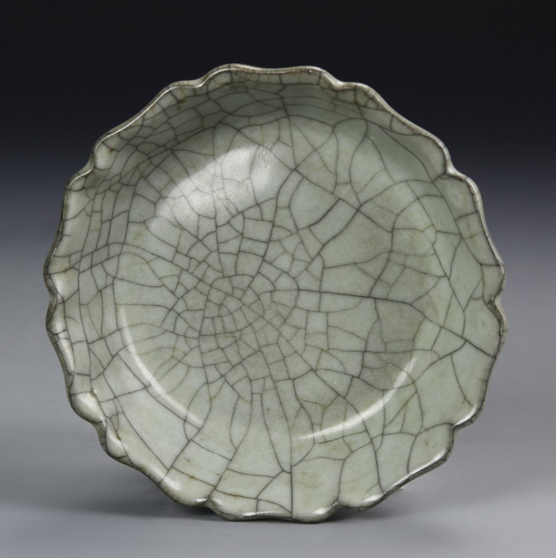 Mallow Shaped Porcelain  Brush Washer (1 of 5)