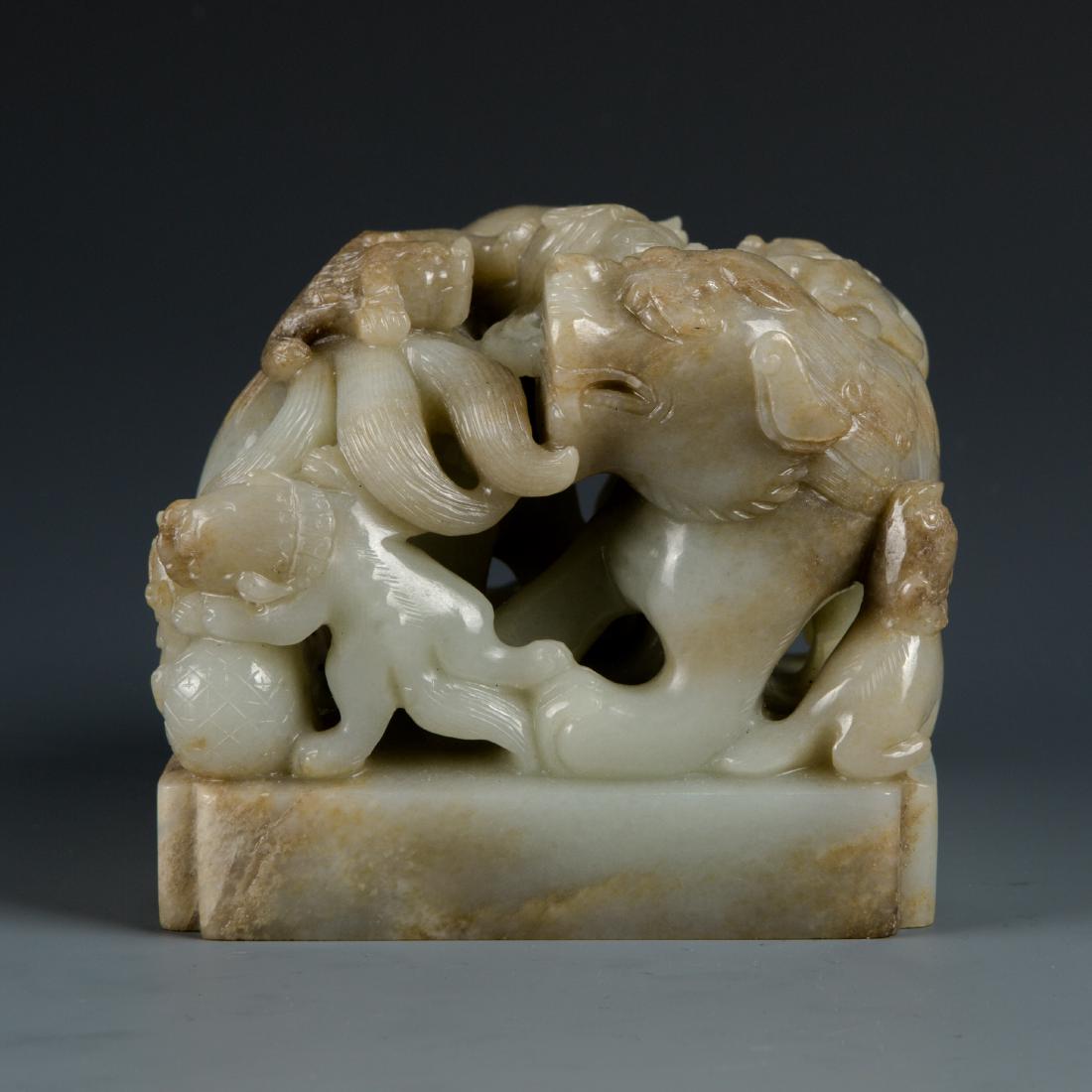 Jade Lion with Baby Seal (1 of 8)