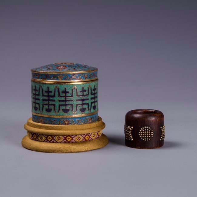 Cloisonne Enamel Cylindrical Box /Wood Aloes wood Ring (1 of 10)