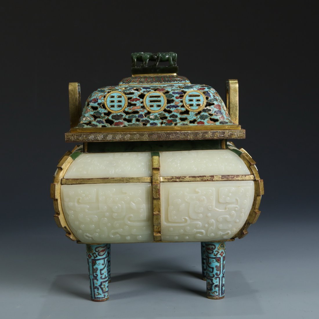 White Jade Carving Deer in Forest (1 of 9)