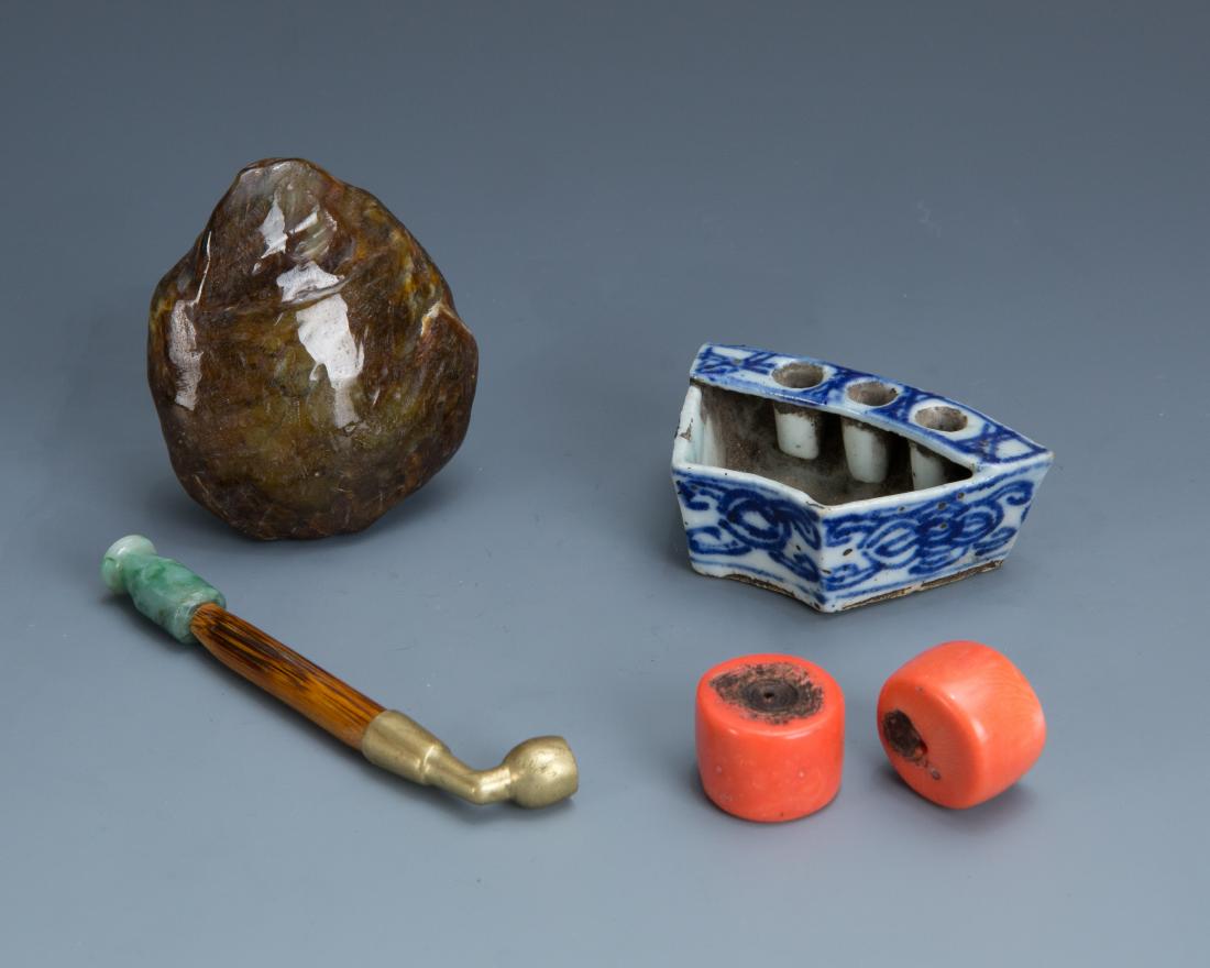 Estate Sale: 5pc of Stone Pipe Coral Porcelain Washer (1 of 7)