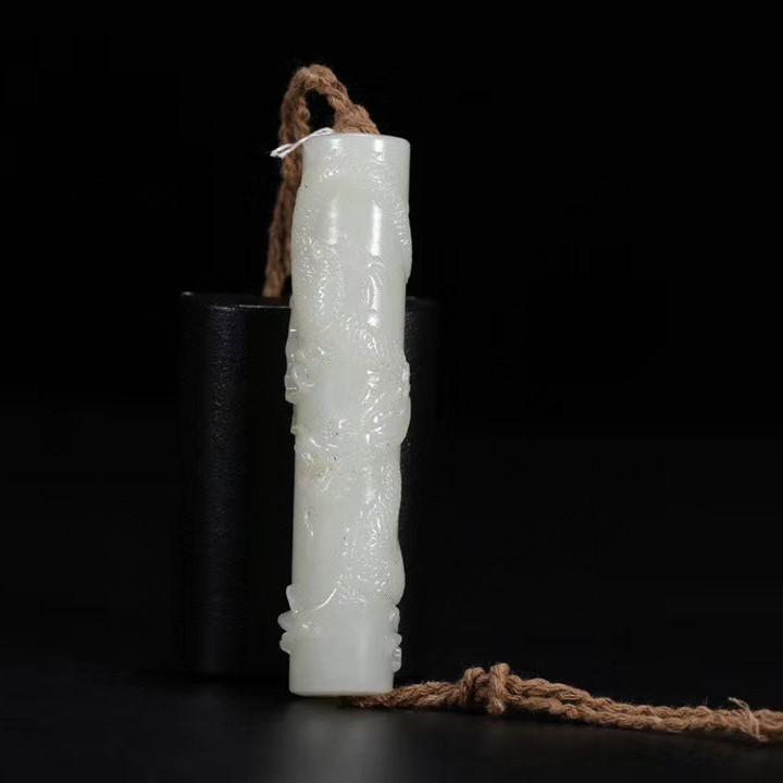 CARVED HETIAN JADE 'DRAGON' HAT FINIAL (1 of 9)