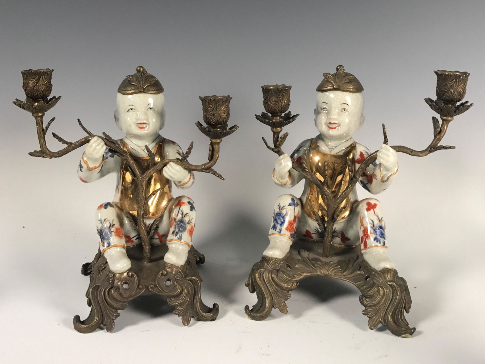 PAIR ORMULO PORCELAIN LAMPS (1 of 7)