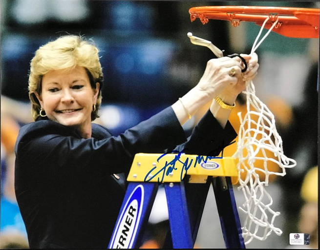 Pat Summitt Signed Photo