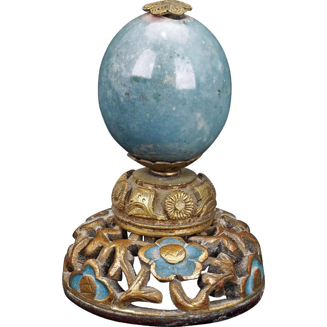 Chinese Mandarin hardstone hat finial with filigree (1 of 8)