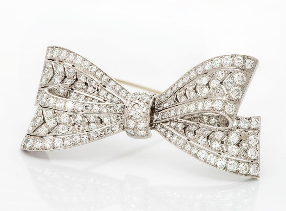 A Fine French Art-Deco Diamond and Platinum Brooch (1 of 4)