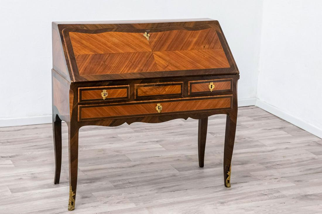 A Fine Louis XVI Veneered Wood Writing Desk, France, 18th Century (1 of 4)