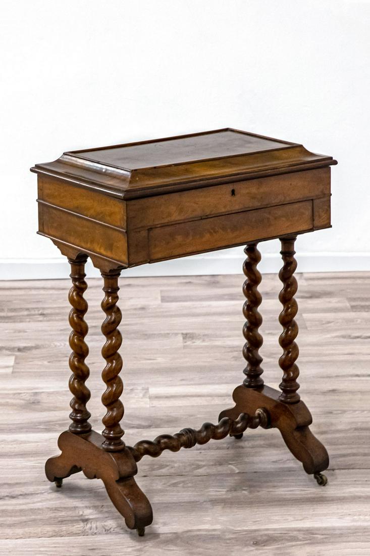 A Louis-Philippe Period Mahogany Sewing Table, France,  Early 19th Century (1 of 4)