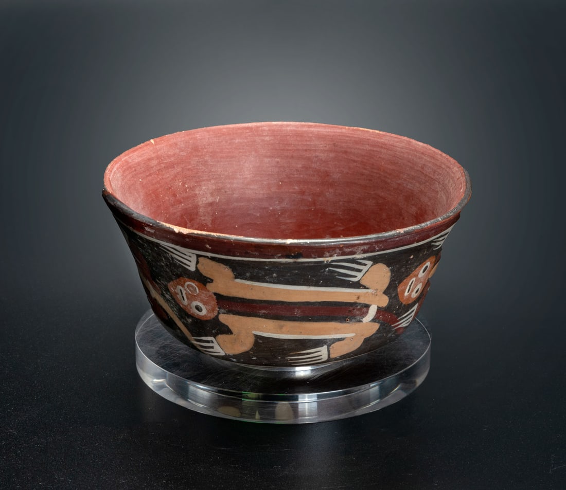 A Bowl with Painted Frogs (or Lizards), Early Nasca, Peru, 1-200 CE (1 of 3)
